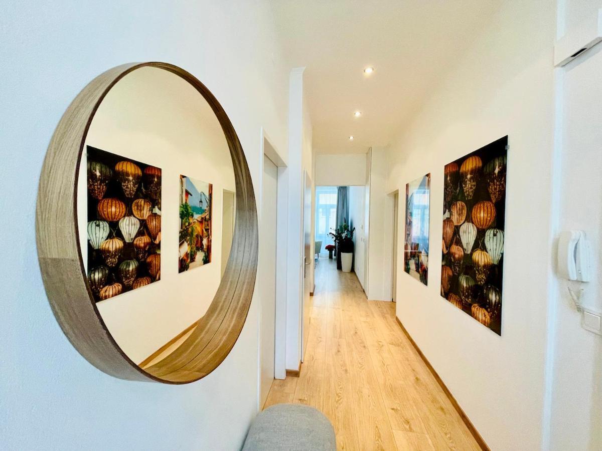 Colorful & Quiet Apartment In Beautiful Viennese Building Esterno foto