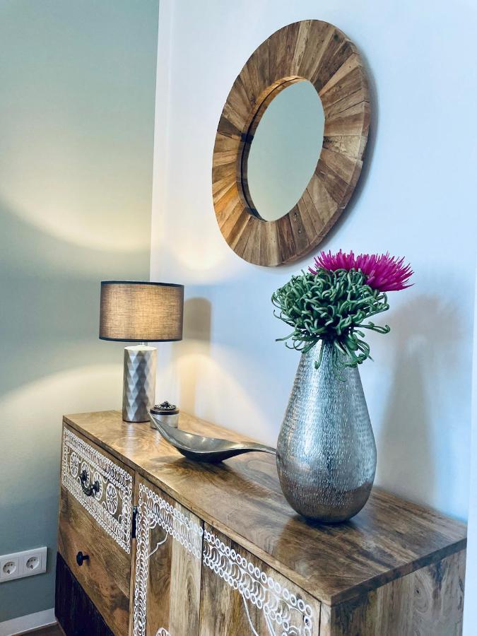 Colorful & Quiet Apartment In Beautiful Viennese Building Esterno foto