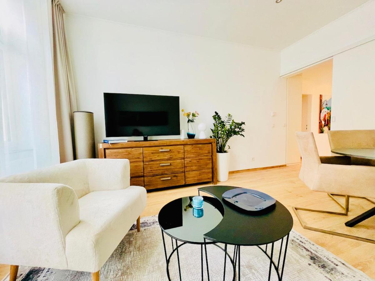 Colorful & Quiet Apartment In Beautiful Viennese Building Esterno foto