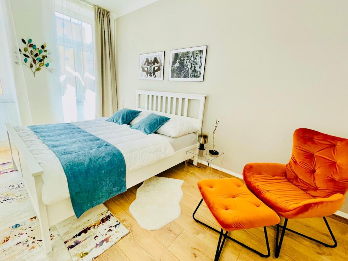 Colorful & Quiet Apartment In Beautiful Viennese Building Esterno foto