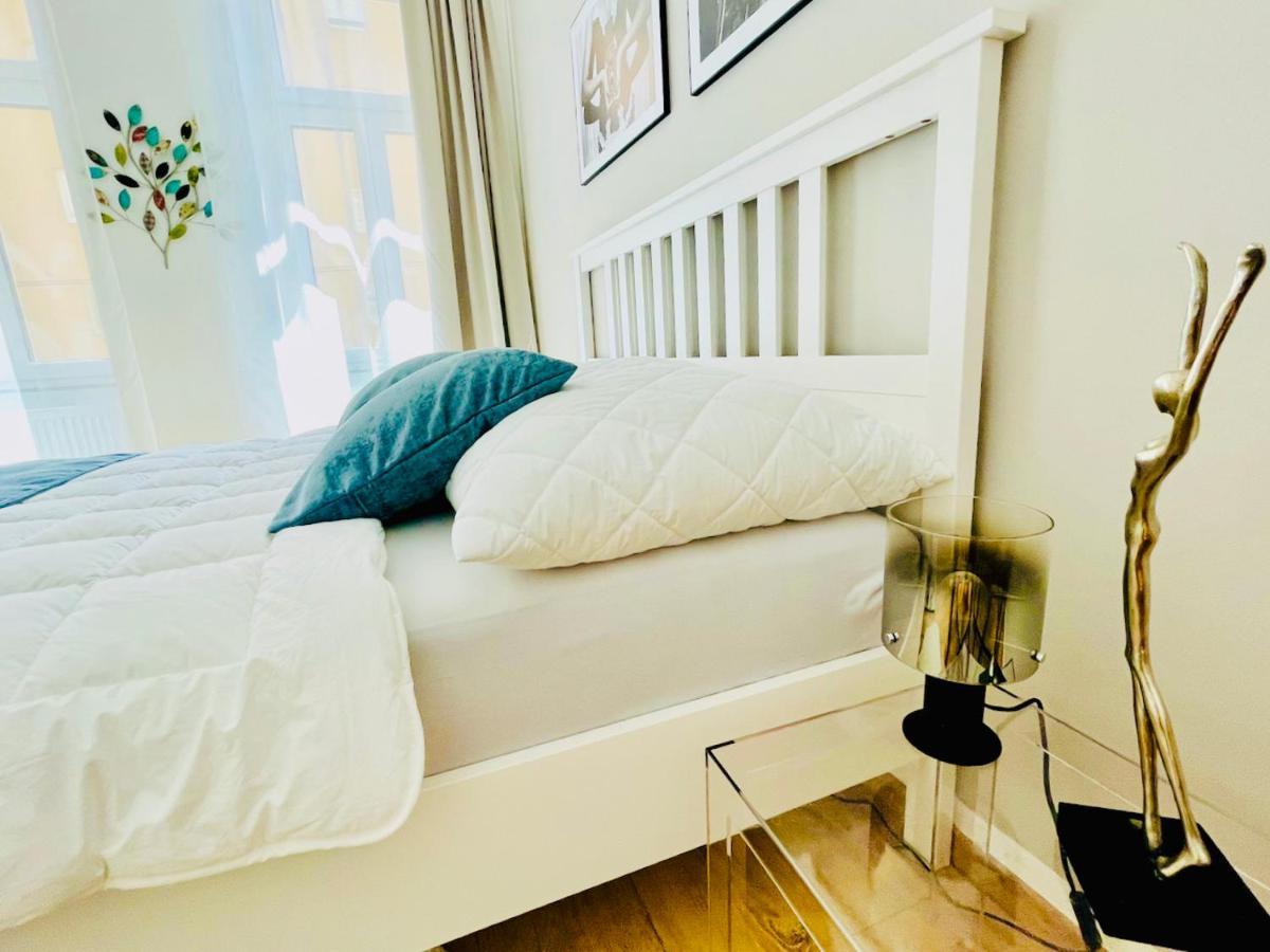 Colorful & Quiet Apartment In Beautiful Viennese Building Esterno foto